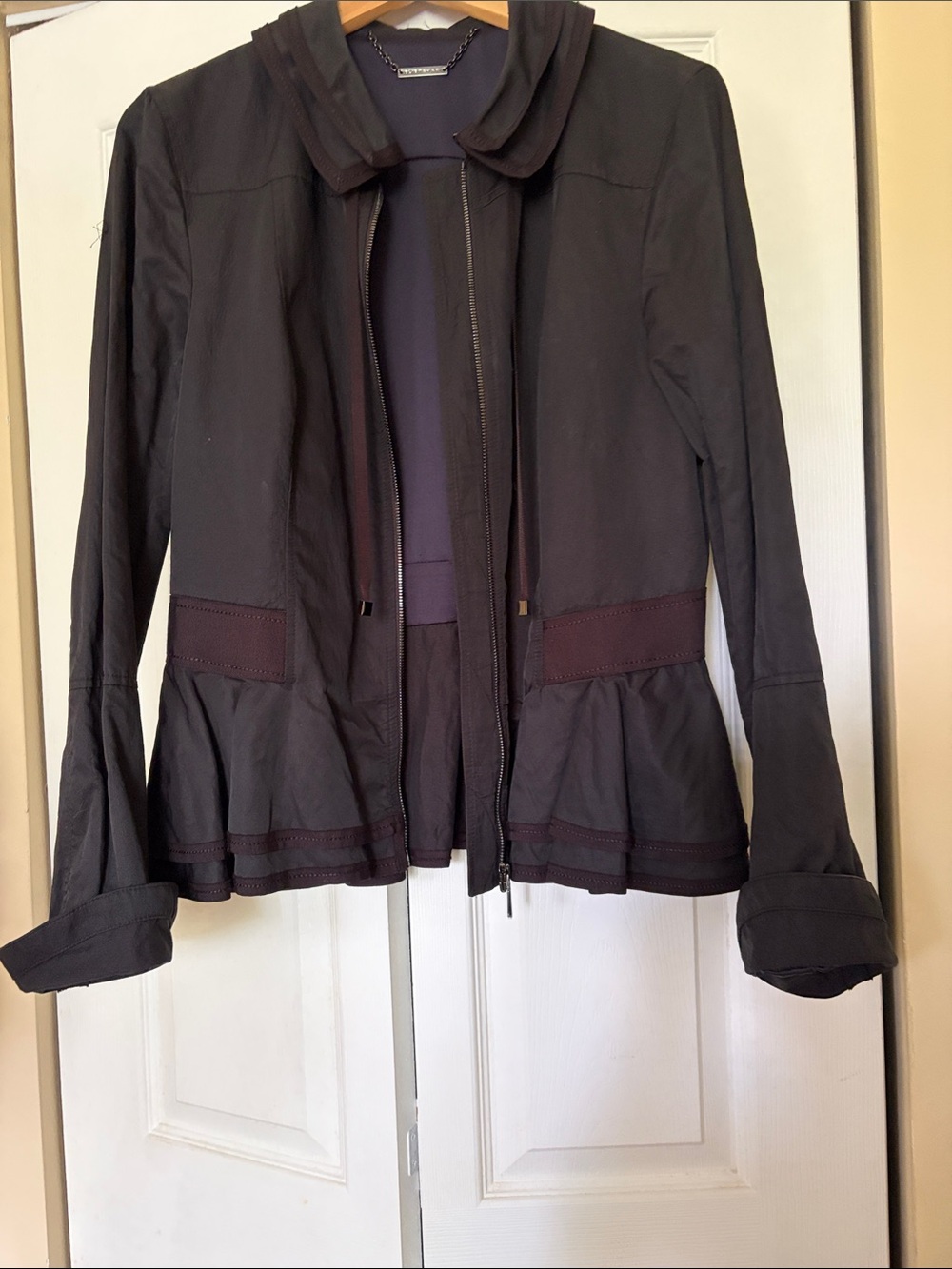 Elie Tahari Black Tag Women’s Black  Zip-Front Flared Waist Peplum Jacket